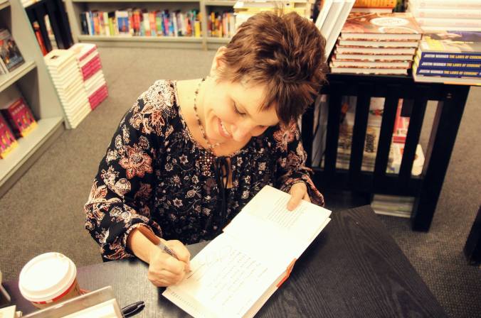 12248212_1074936585873591_8980373898771577479_o (1)